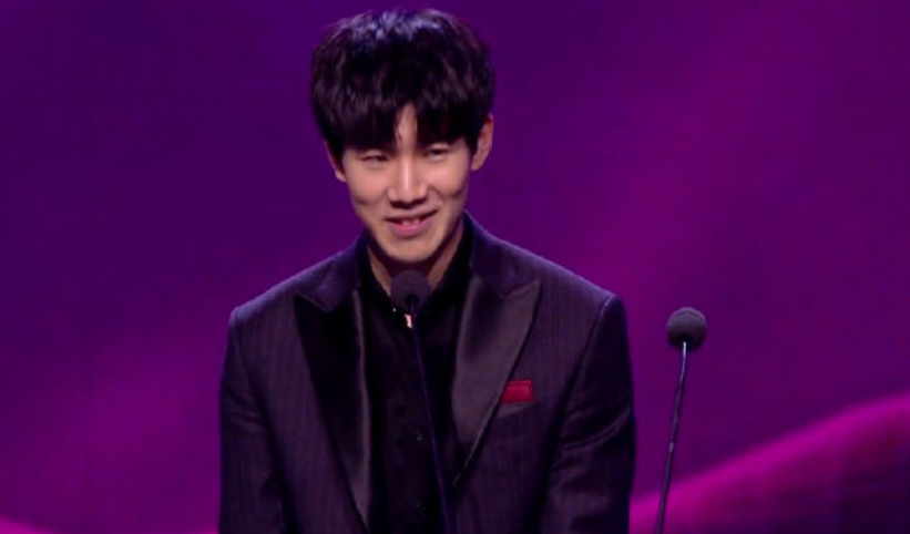 BLG击败TES斩获队史首冠，成为第11支冠军战队